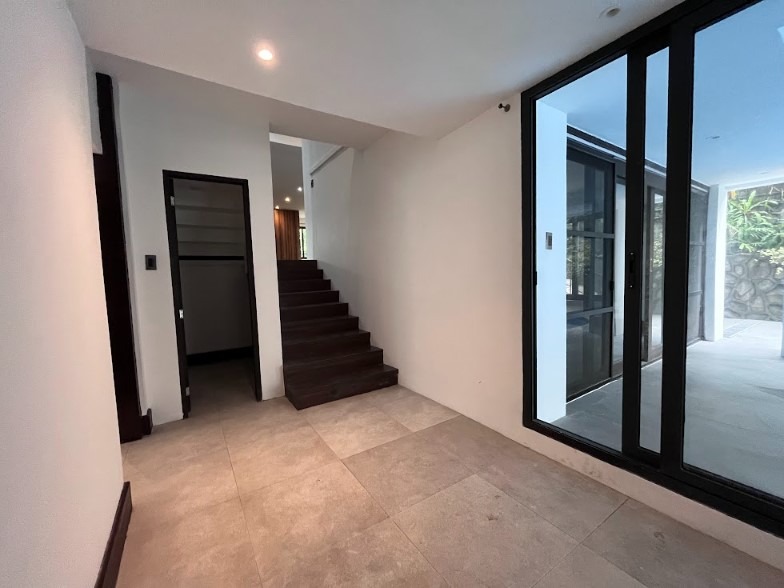 (Category: ) located in . Submitted by cojrealty_1007 (Listing ID 1427970335, Image 1). Description: .