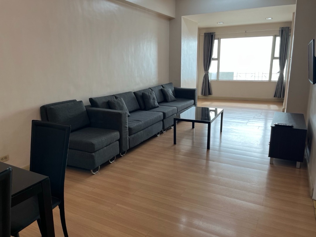 (Category: ) located in . Submitted by Broker5608 (Listing ID 1427989404, Image 1). Description: .