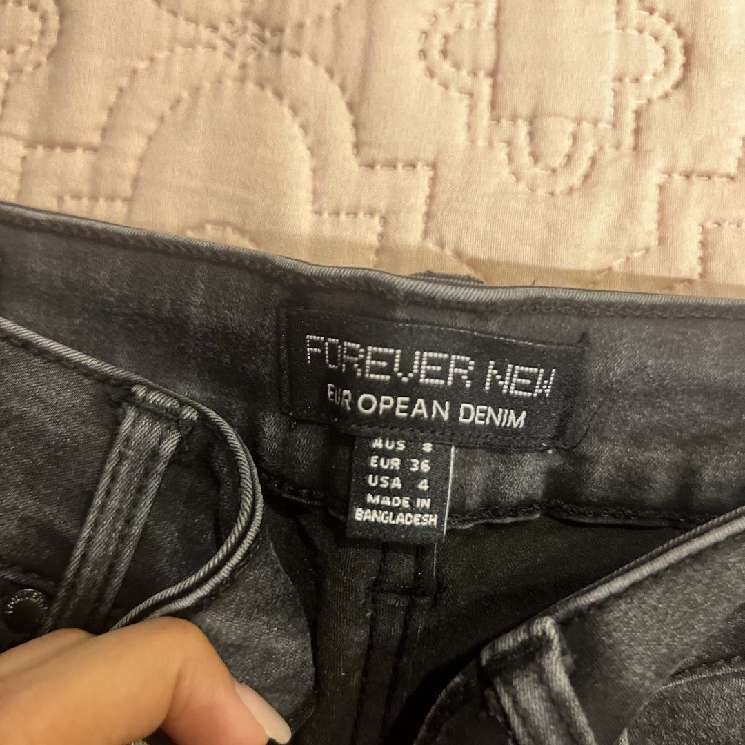 Forever New Black Skinny Jeans (Category: Jeans) located in Quezon City. Submitted by lovedbymca (Listing ID 1428070978, Image 2). Description: .