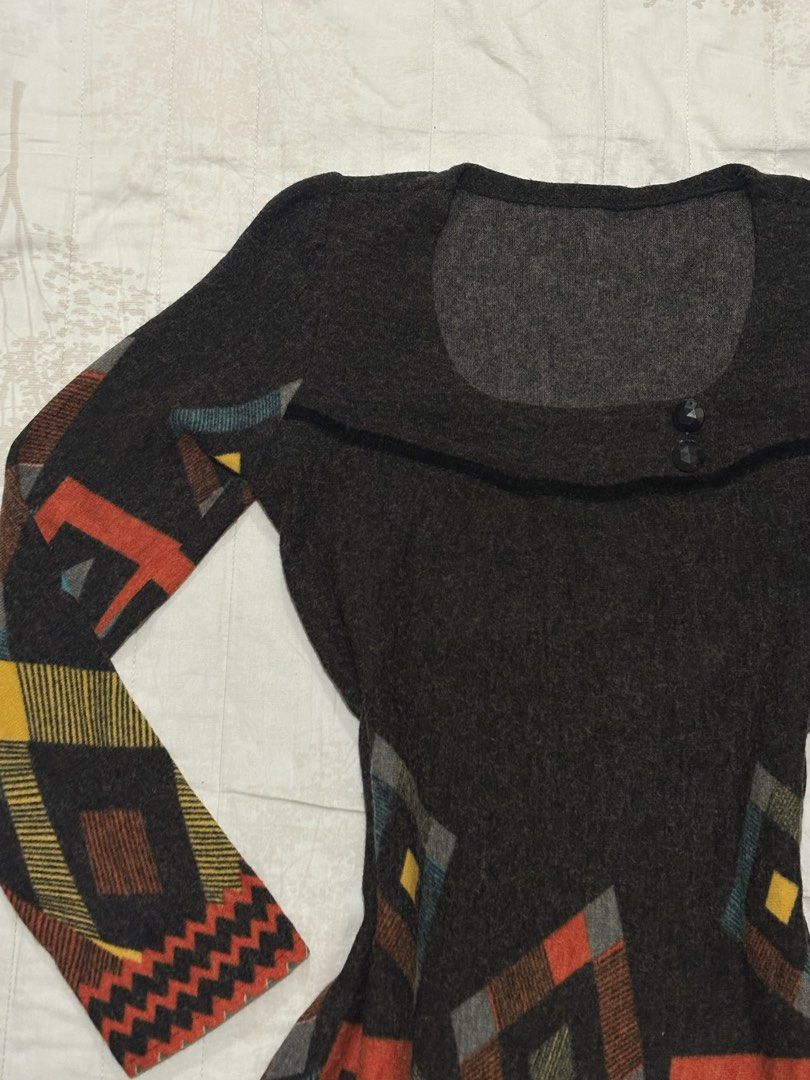 Geometric Pattern Whimsical Brown Esoteric Y2K Long Sleeve Dress (Category: Dresses) located in Taguig. Submitted by everlaces (Listing ID 1428024069, Image 3). Description: .