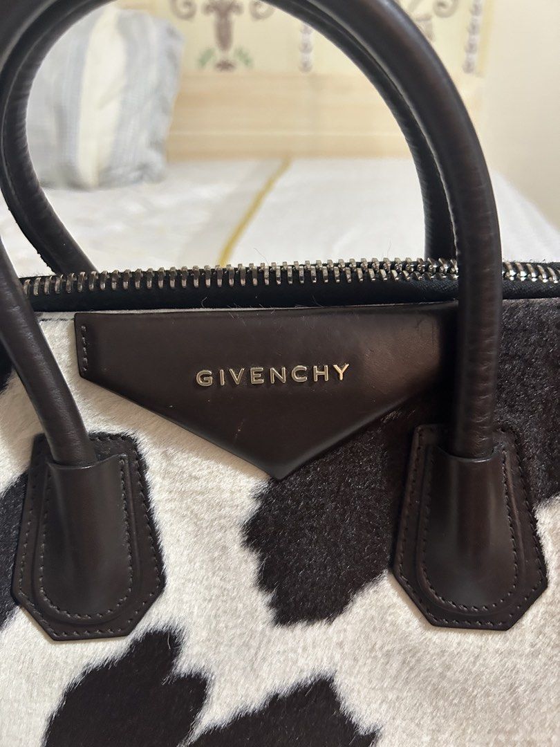 Givenchy Antigona Cowhide Satchel Bag (Category: Luxury Bags & Wallets) located in Consolacion. Submitted by joypb (Listing ID 1428092754, Image 2). Description: 💯 original Limited edition Givenchy antigona satchel bag. Its my personal bag kaya I’m sure it is cared and kept properly. Condition: 9.5/10 Inclusion: dustbag, care card.