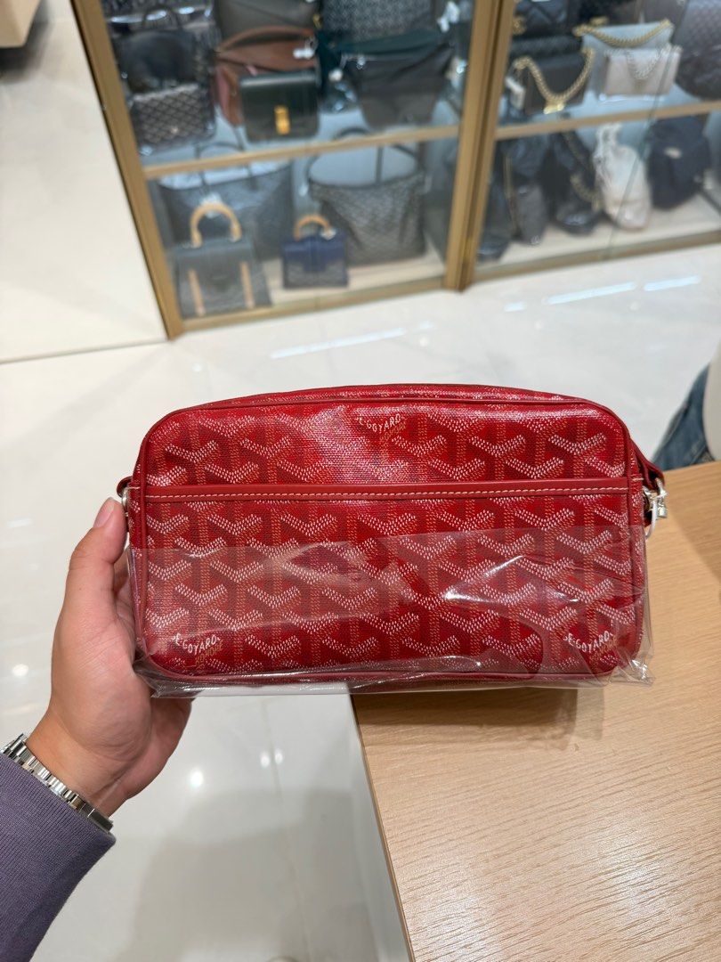 Goyard Cap Vert Red (Category: Luxury Bags & Wallets) located in Manila. Submitted by nix1203 (Listing ID 1428012396, Image 3). Description: WTS Goyard Cap Vert Used 7/10 condition Bag only .