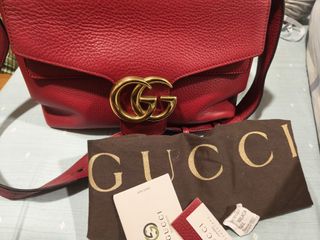 (Category: ) located in . Submitted by slovesluxury (Listing ID 1428026543, Image 1). Description: .