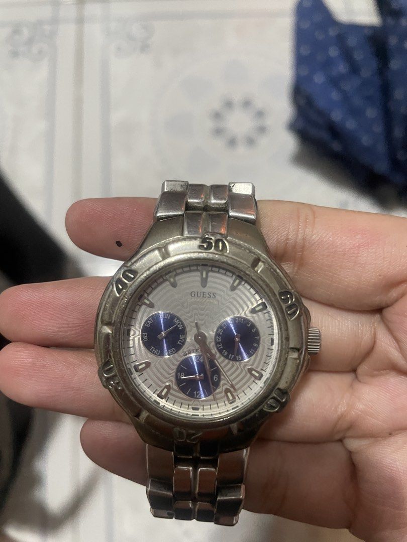 Guess Silver Chronograph Watch (Category: Women's Watches) located in Manila. Submitted by phenommae (Listing ID 1427956593, Image 1). Description: .