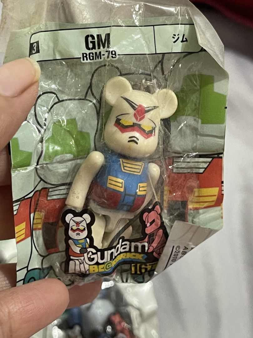 Gundam bearbricks pepsi medicom toy 5pcs. (Category: Designer & Blind Box Toys) located in Arayat. Submitted by imeon13 (Listing ID 1428053743, Image 3). Description: take all.