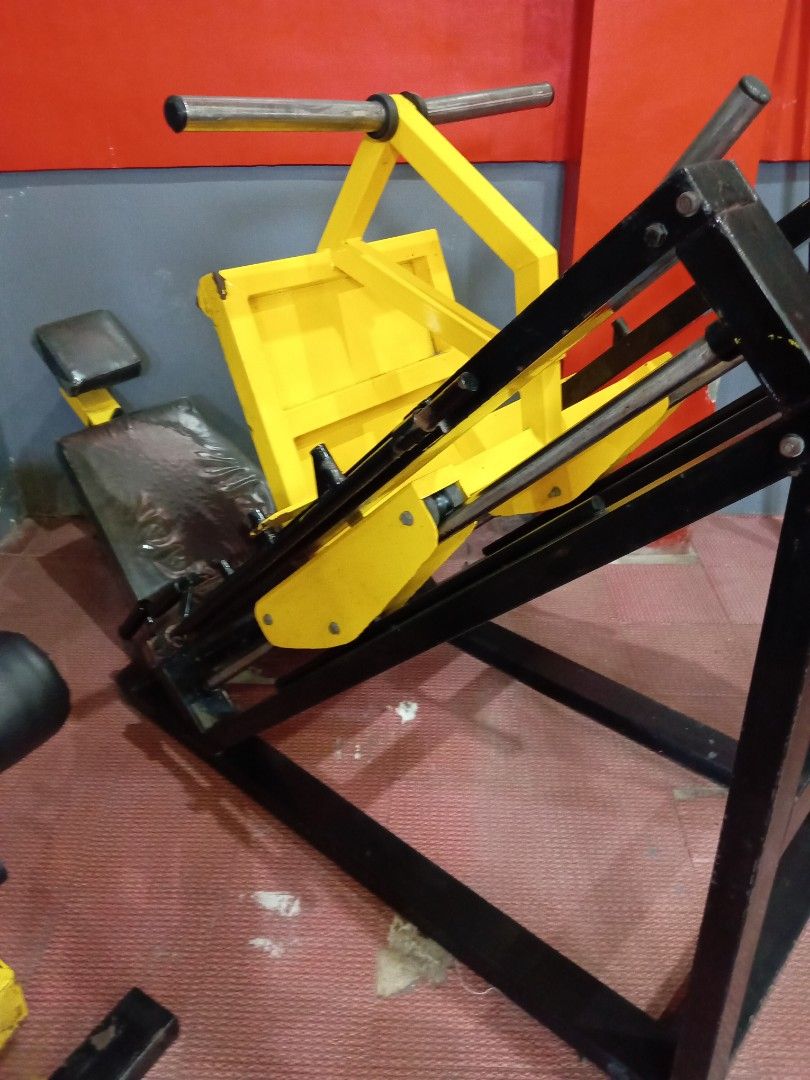 Gym Equipment declut olympic (Category: Weights & Dumbbells) located in Manila. Submitted by adapunmark76703 (Listing ID 1427977597, Image 2). Description: Olympic leg press P21k Leg ext/curl P15k Utility bench 3pcs(flat/shoulder/adjustable) P15 barbell flat bench P14k.