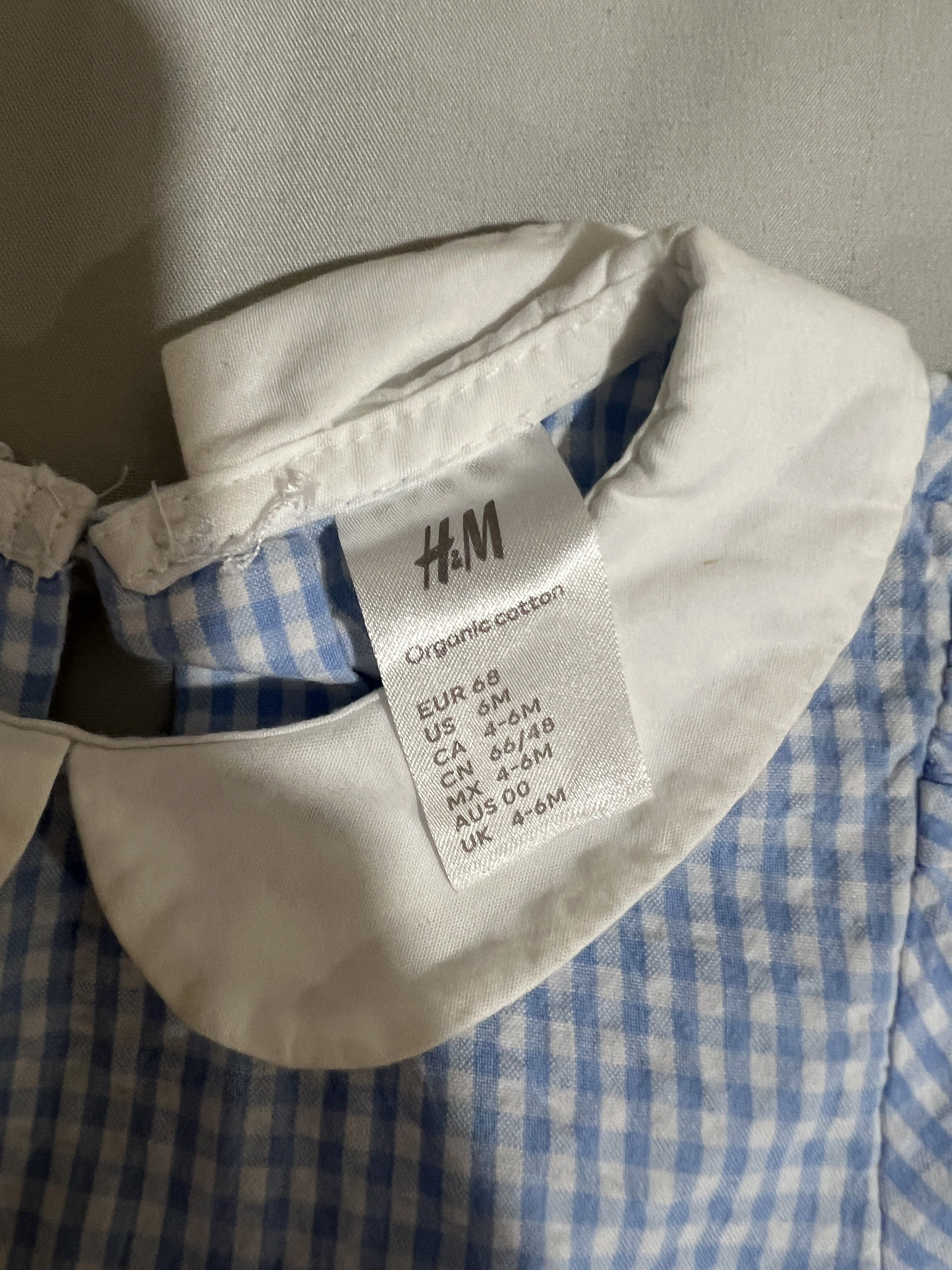 H&M Organic Cotton Gingham Dress (Category: Babies & Kids Fashion) located in Quezon City. Submitted by findsforless_ph (Listing ID 1428024168, Image 2). Description: H&M Organic Cotton Gingham Dress can fit upto 1yr old.