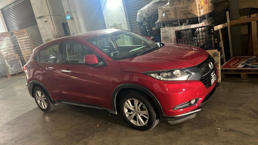 Honda HR-V 1.5 (A) (Category: Used Cars) located in Singapore. Submitted by kenghock (Listing ID 1427952778, Image 1). Description: left 1 year car. direct 1st owner.