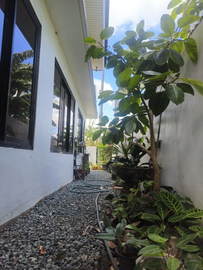 HOUSE FOR RENT in Dasmariñas (Category: House & Lot) located in Dasmarinas. Submitted by maxie18 (Listing ID 1428020305, Image 3). Description: HOUSE FOR RENT ‼️ 📍Pacific Parkplace Village, Paliparan I, Dasmarinas, Cavite Lot Area: 150.00 SQM Total Floor Area: 147.00SQM. ✅ Fully-furnished two-storey house ✅ Exclusive village with amenities ✅ Spacious Living & Dining Room ✅ Huge windows for ventilation (newly installed reinforced window screen) ✅
