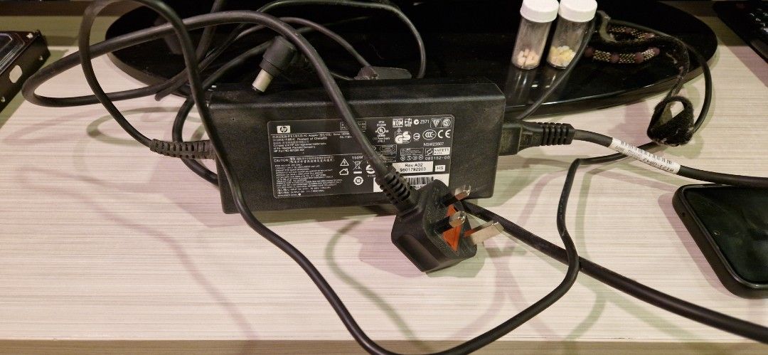 HP 150W AC Adapter HSTNN-LA38