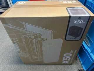 HYTE X50 Air ATX Computer Case453795750095759360