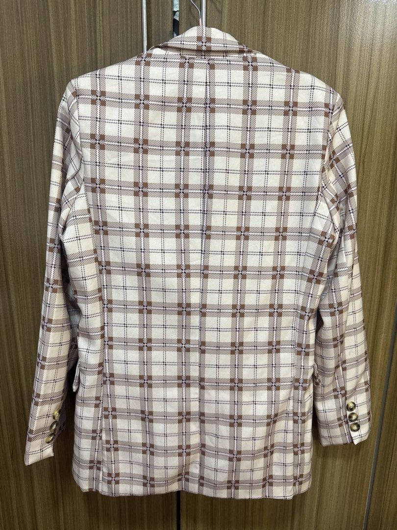 INDEFEIR Plaid Blazer (Category: Coats, Jackets and Outerwear) located in Quezon City. Submitted by dropdeadprices (Listing ID 1427943180, Image 3). Description: .