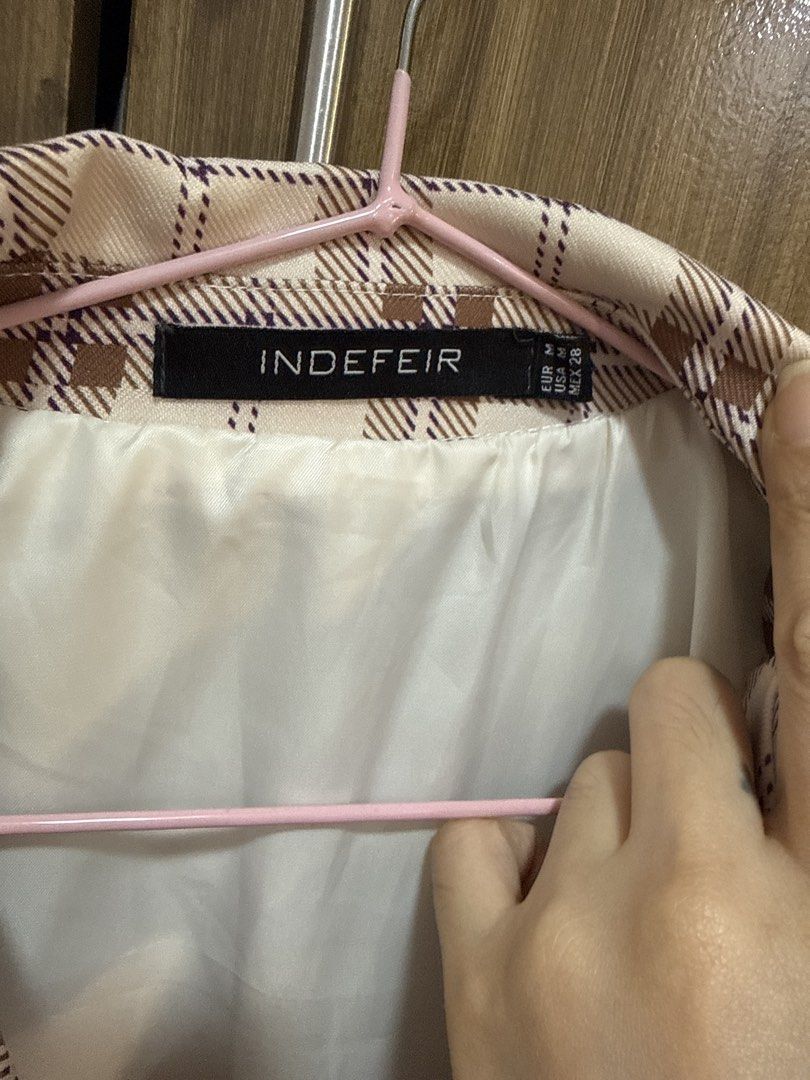 INDEFEIR Plaid Blazer (Category: Coats, Jackets and Outerwear) located in Quezon City. Submitted by dropdeadprices (Listing ID 1427943180, Image 2). Description: .