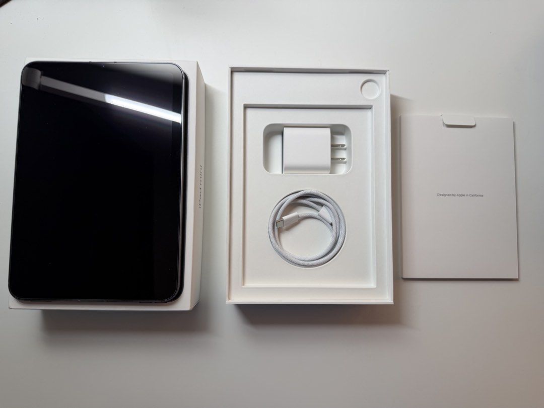 iPad mini (A17 Pro) 128GB WiFi + Cellular – Space Gray (Bundle) (Category: iPad) located in San Pedro. Submitted by villench (Listing ID 1428008410, Image 2). Description: 📦 Condition: Excellent (minor cosmetic dent) - iPad mini (A17 Pro) 128GB - WiFi + Cellular (openline, can use SIM/data) - Color: Space Gray - Purchased: January 19, 2025 (delivered January 22, 2025) - Original retail price: ₱49,990 ✅ 100% working ✅ No issues ✅ Reset and ready 