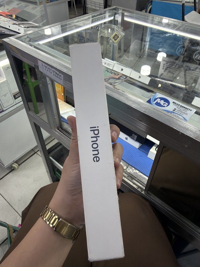 Iphone 17pro max (Category: iPhone 17 Series) located in San Juan City. Submitted by ace_gadgethub (Listing ID 1428020328, Image 3). Description: Iphone 17pro max 1TB Wifi use only!!!! Us variant (Sim locked) Openbox only(inopen lang to check the unit pero hindi ginamit) 0 cycle count!!!.