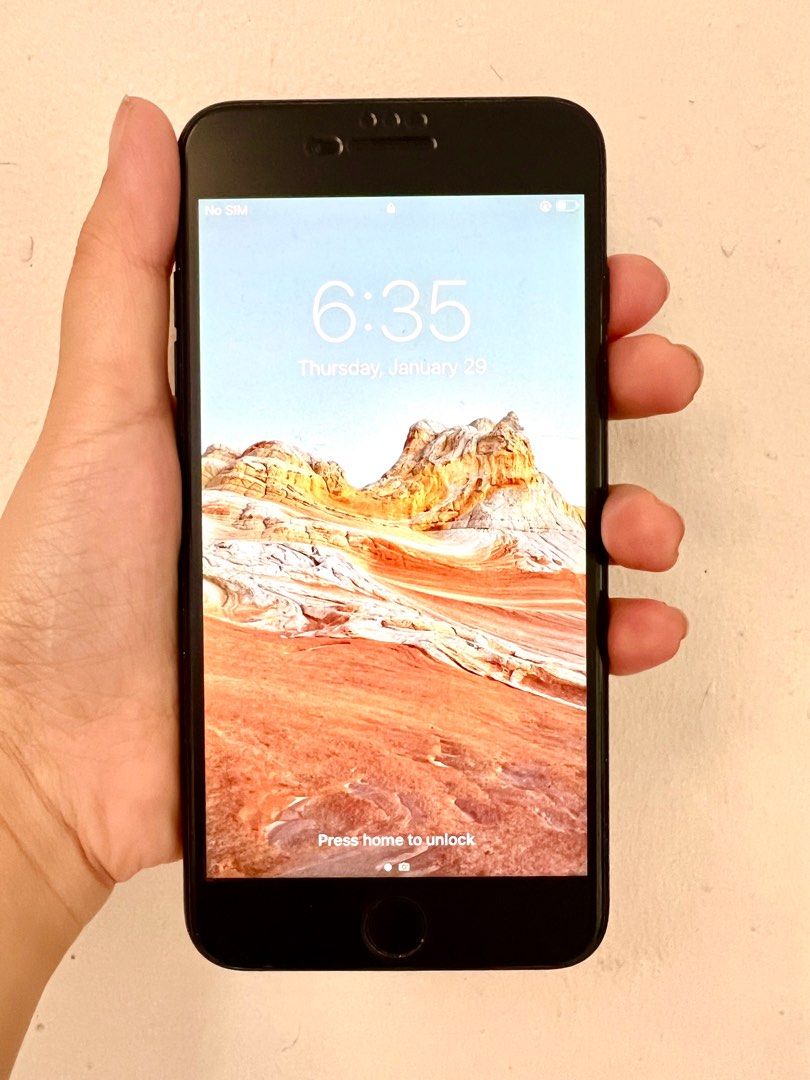 Iphone 7 Plus (Category: iPhone 7 Series) located in Manila. Submitted by loraswardrobe2 (Listing ID 1428012411, Image 2). Description: No Issue Makinis pa Test all you want Meet up: SM fairview , Fairview Terraces Rfs: Decluttering .