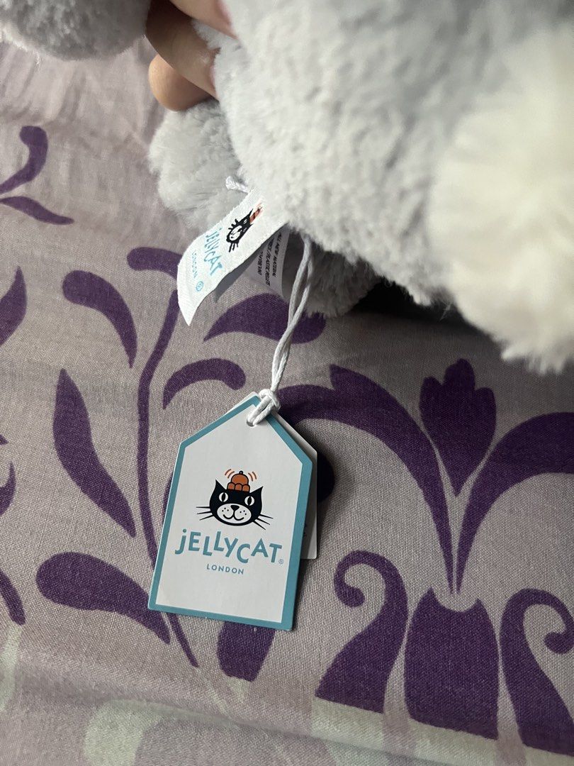 [RUSH SELL] Jellycat Bashful Bunny “Blossom” (Category: Plushies & Soft Toys) located in Quezon City. Submitted by amarakisells (Listing ID 1427942414, Image 3). Description: - Well taken care of! - Original tag is still there - RFS: need funds MOP: BPI / Gcash MOD: Lalamove or other delivery apps .
