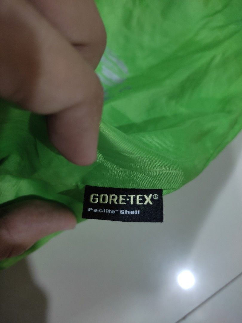 K2 Outdoor Goretex Pouch (Category: Belt bags, Clutches and Pouches) located in Bacolod City. Submitted by zeich_thrift (Listing ID 1428091824, Image 3). Description: K2 Outdoor Goretex Pouch excellent condition no issue need wash.