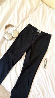 (Category: ) located in . Submitted by zipandfit (Listing ID 1427986444, Image 1). Description: .