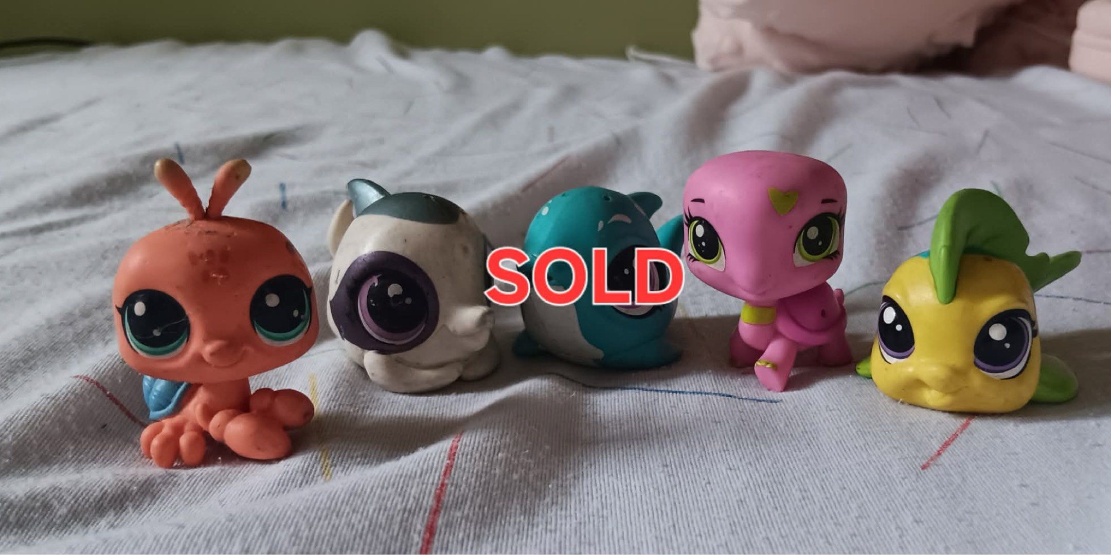Littlest Pet Shop Figures Sea Animals Set (Category: Kids Toys) located in Quezon City. Submitted by mourn.me (Listing ID 1425302726, Image 1). Description: - comes with 4 pets - will clean thoroughly before shipping - inquire to see any flaws - needs gone ASAP - can be sold individually, 100 each pet thank you!.