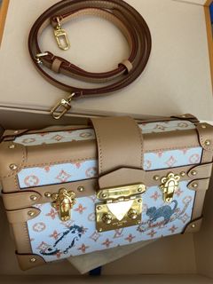 （分類：）位於 。 由 sellstuff67 提交（商品編號 1427983660，圖片 1）。簡介： 。