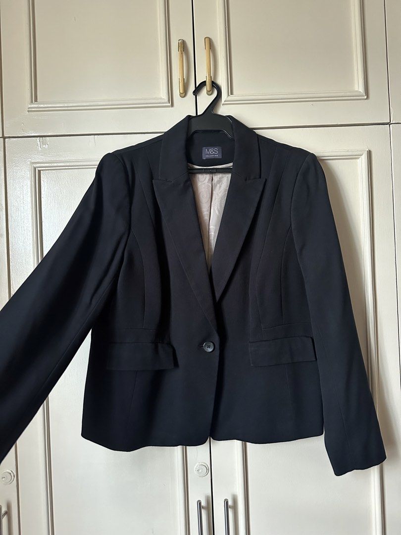 Marks & Spencer Blazer Womens (Category: Coats, Jackets and Outerwear) located in Quezon City. Submitted by adjesuss (Listing ID 1428039577, Image 1). Description: rfs: decluttering MOP: GCash Location: Quezon City (near Ever Commonwealth) L 58 W 48 Sleeve 61 Shoulder 41.