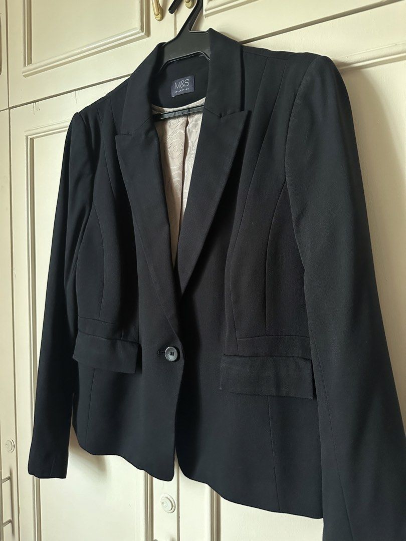 Marks & Spencer Blazer Womens (Category: Coats, Jackets and Outerwear) located in Quezon City. Submitted by adjesuss (Listing ID 1428039577, Image 2). Description: rfs: decluttering MOP: GCash Location: Quezon City (near Ever Commonwealth) L 58 W 48 Sleeve 61 Shoulder 41.