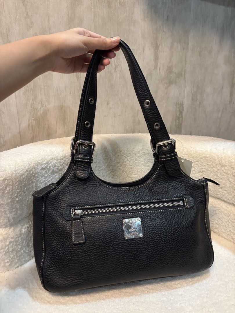MCM Black Leather Shoulder Bag (Category: Luxury Bags & Wallets) located in Manila. Submitted by _thepursela (Listing ID 1428017365, Image 2). Description: .