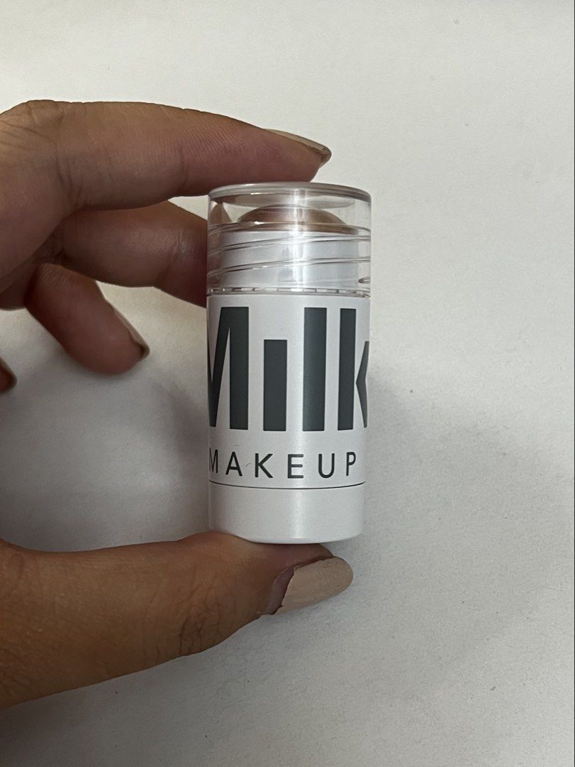 Milk Makeup Lit Highlighter (Category: Makeup) located in Quezon City. Submitted by sunday.closet (Listing ID 1428014059, Image 1). Description: - just swatched - bought as part of Sephora set so no box - rfs: don’t use highlighters send your best offer!.