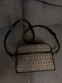 （分類：）位於 。 由 mydc1111 提交（商品編號 1427946325，圖片 1）。簡介： 。