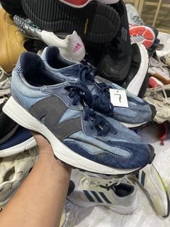(Category: ) located in . Submitted by s3_sneakershirtstore (Listing ID 1428087350, Image 1). Description: .