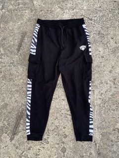 (Category: ) located in . Submitted by gama_apparel (Listing ID 1428053589, Image 1). Description: .