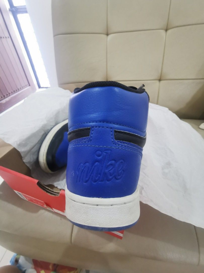 Nike Ebernon Mid in Black/Game Royal-White (Category: Sneakers) located in Lipa City. Submitted by madmaxxene (Listing ID 1427971001, Image 2). Description: 💙 Bought from Nike Outlet Store in Lipa Town Center 🖤 Fits US 7.5 Men ‼️BOX INCLUDED ‼️LP POSTED 🚚 Shipping via Flash Express 💵 MOP: GCash 📍LOC: Lipa City, Batangas.