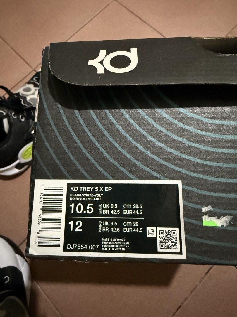 Nike KD Trey 5 X EP Black White Volt (Category: Sneakers) located in Taytay. Submitted by jae.aguirre (Listing ID 1428073498, Image 3). Description: Used thrice only Negotiable.