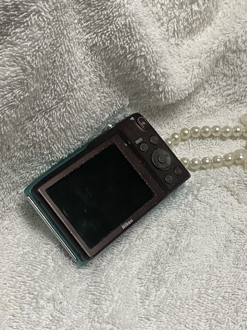 Nikon COOLPIX S3300 (Category: Cameras) located in Tarlac. Submitted by micahbecam (Listing ID 1428072169, Image 2). Description: digital cam for sale 📸 Nikon Coolpix S3300 – 16MP ✨ – 6x zoom – HD video (720p) – super easy to use 📦 inclusions: battery, charger & SD card Condition: Minor scratches on the body (as seen in photos). There is a thin line on the edge of the screen, but it does not affect the photo or video output at all. perfect for 