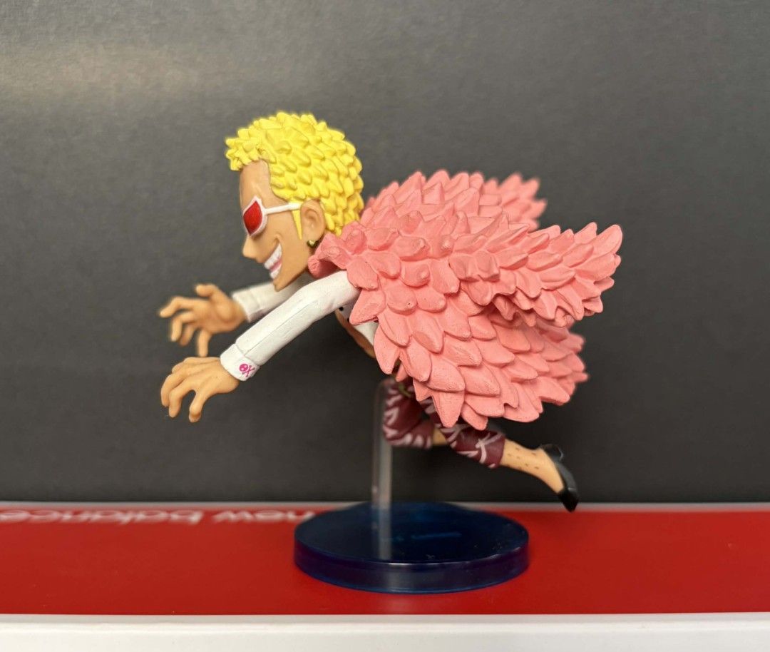 One Piece WCF - Doflamingo Figure - Running 5 (Category: Figurines & Statues) located in Villasis. Submitted by lightsavor (Listing ID 1428009755, Image 3). Description: Shipping available via LBC or J&T.