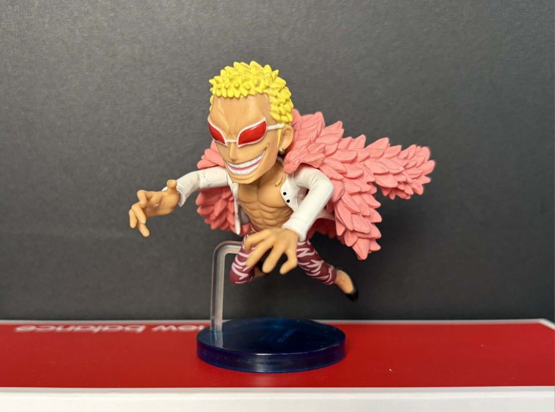 One Piece WCF - Doflamingo Figure - Running 5 (Category: Figurines & Statues) located in Villasis. Submitted by lightsavor (Listing ID 1428009755, Image 1). Description: Shipping available via LBC or J&T.