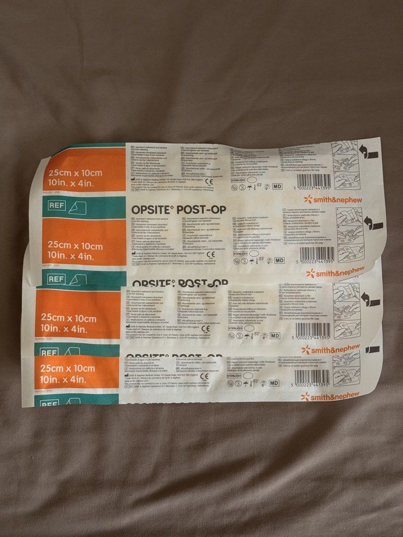 OP SITE Post-op Wound Dressing (3pcs) (Category: Medical Supplies & Tools) located in Makati City. Submitted by patchmaru (Listing ID 1427893862, Image 1). Description: - OP SITE Post-op Wound Dressing - Brand: Smith & Nephew - Size: 25cm x 10cm (10in x 4in) - Waterproof design - Ideal for post-operative wound care 3pcs, take all for 450php Extra dressing ko for my CS scar. 📍Mandaluyong City.