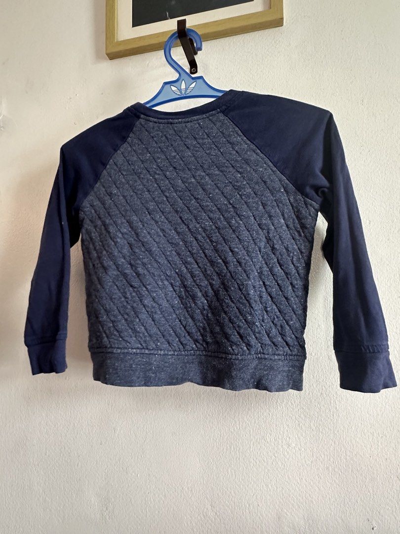 OshKosh B'gosh Quilted Sweatshirt - Size 4T (Category: Babies & Kids Fashion) located in Manila. Submitted by echrise (Listing ID 1427946233, Image 3). Description: .