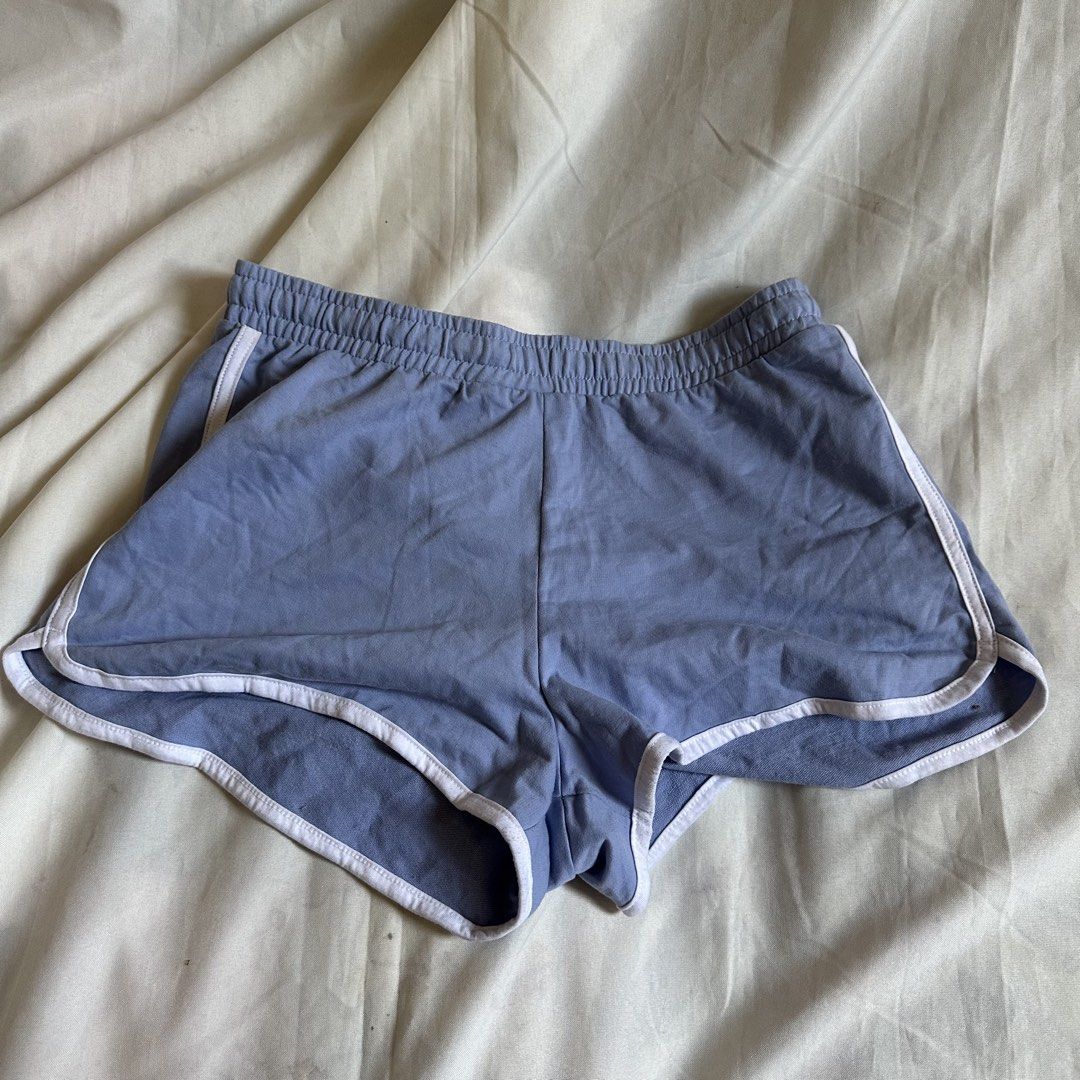 pambahay short (Category: Shorts) located in Taguig. Submitted by shimochigal (Listing ID 1427995988, Image 1). Description: L-XL GARTERIZE.