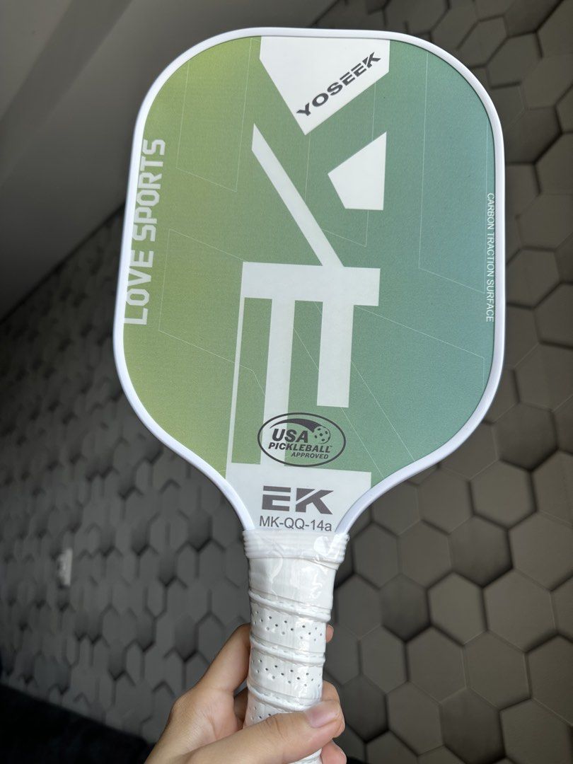 Pickleball Paddle (Category: Racket and Ball Sports) located in Cagayan de Oro. Submitted by thepickleballseller (Listing ID 1427968754, Image 2). Description: high quality pickleball paddle Honeycomb Core good for beginners 14mm paddle.