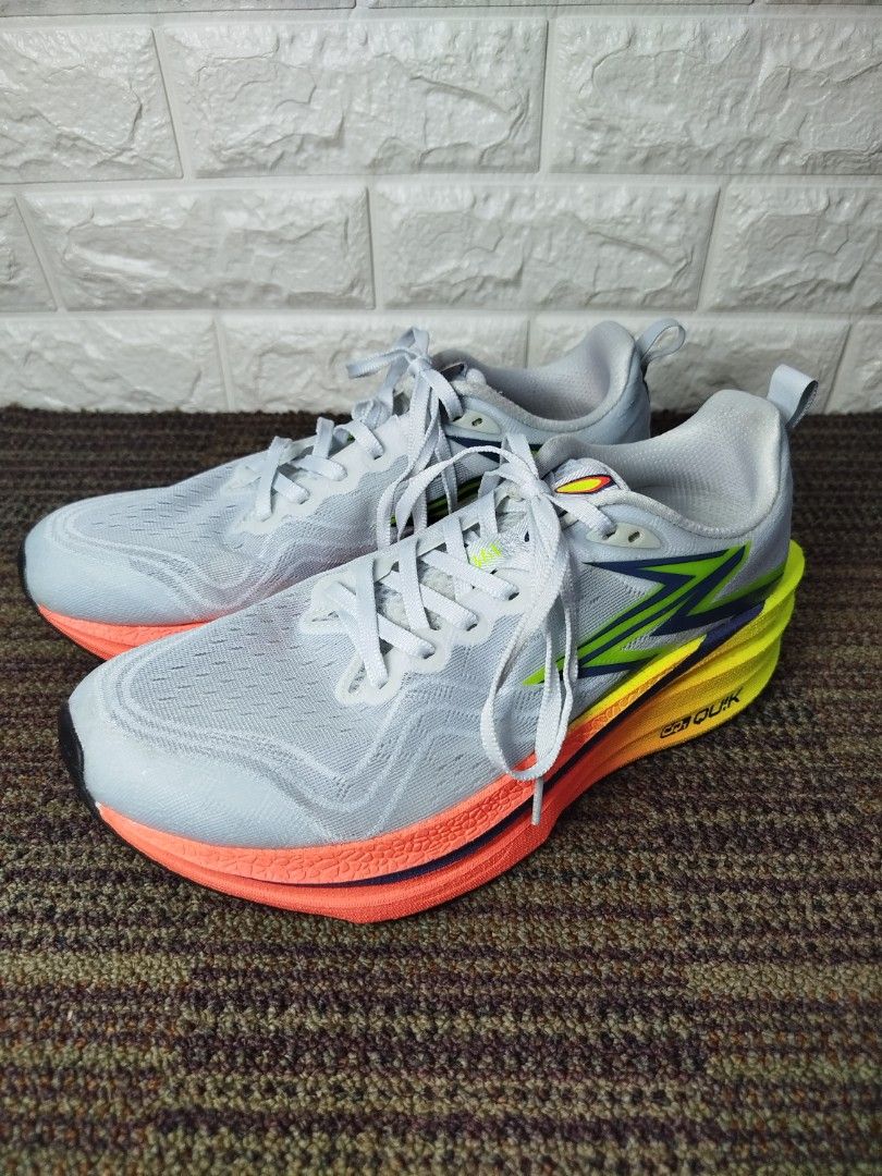 QURK Running Shoes - Gray/Orange (Category: Sneakers) located in Floridablanca. Submitted by lien_amacan (Listing ID 1427973860, Image 3). Description: 361 Degrees - Flame 4 MIX Size : US 9.5/EUR 43 Price: 1,500.00 Location: Floridablanca, Pampanga .
