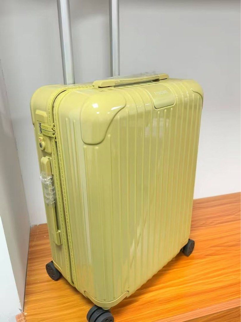 Rimowa Essential Lite Cabin Yellow (Category: Luggage) located in Manila. Submitted by mscate (Listing ID 1428000768, Image 1). Description: .