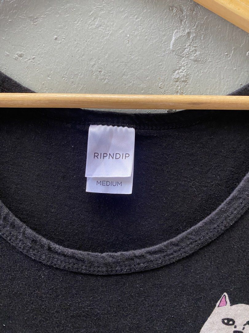 Ripndip Pocket Tank Top - Medium (Category: Activewear) located in Manila. Submitted by monterdeal90433 (Listing ID 1427942583, Image 3). Description: Rip n dip tank top Medium fit to large W 21 L 28.5 Excellent condition .