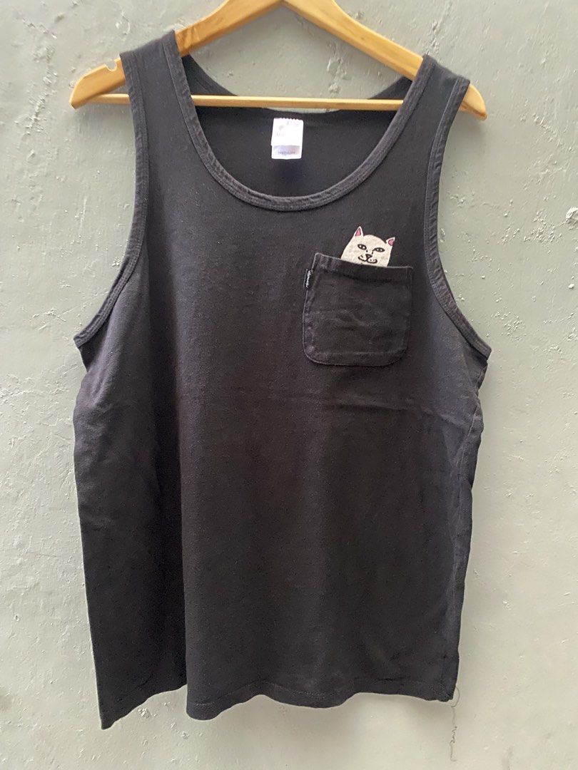 Ripndip Pocket Tank Top - Medium (Category: Activewear) located in Manila. Submitted by monterdeal90433 (Listing ID 1427942583, Image 1). Description: Rip n dip tank top Medium fit to large W 21 L 28.5 Excellent condition .