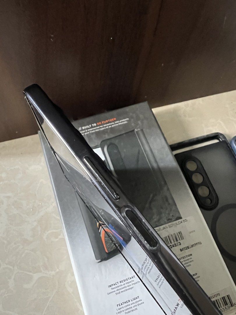 Samsung FOLD 4 512GB with box complete like new (Category: Samsung) located in Manila. Submitted by freewind-1cd985 (Listing ID 1428032786, Image 3). Description: Selling SAMSUNG GALAXY FOLD 4 With a 12/512gb ram storage it comes with a box and heavy duty cases -10/10 smooth condition -updated software -all working No history of repair no issues Message me if interested po thank you.