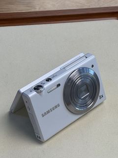 (Category: ) located in . Submitted by camerasmallboy (Listing ID 1427950337, Image 1). Description: .