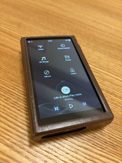 （分類：）位於 。 由 laucha2019 提交（商品編號 1428044828，圖片 1）。簡介： 。