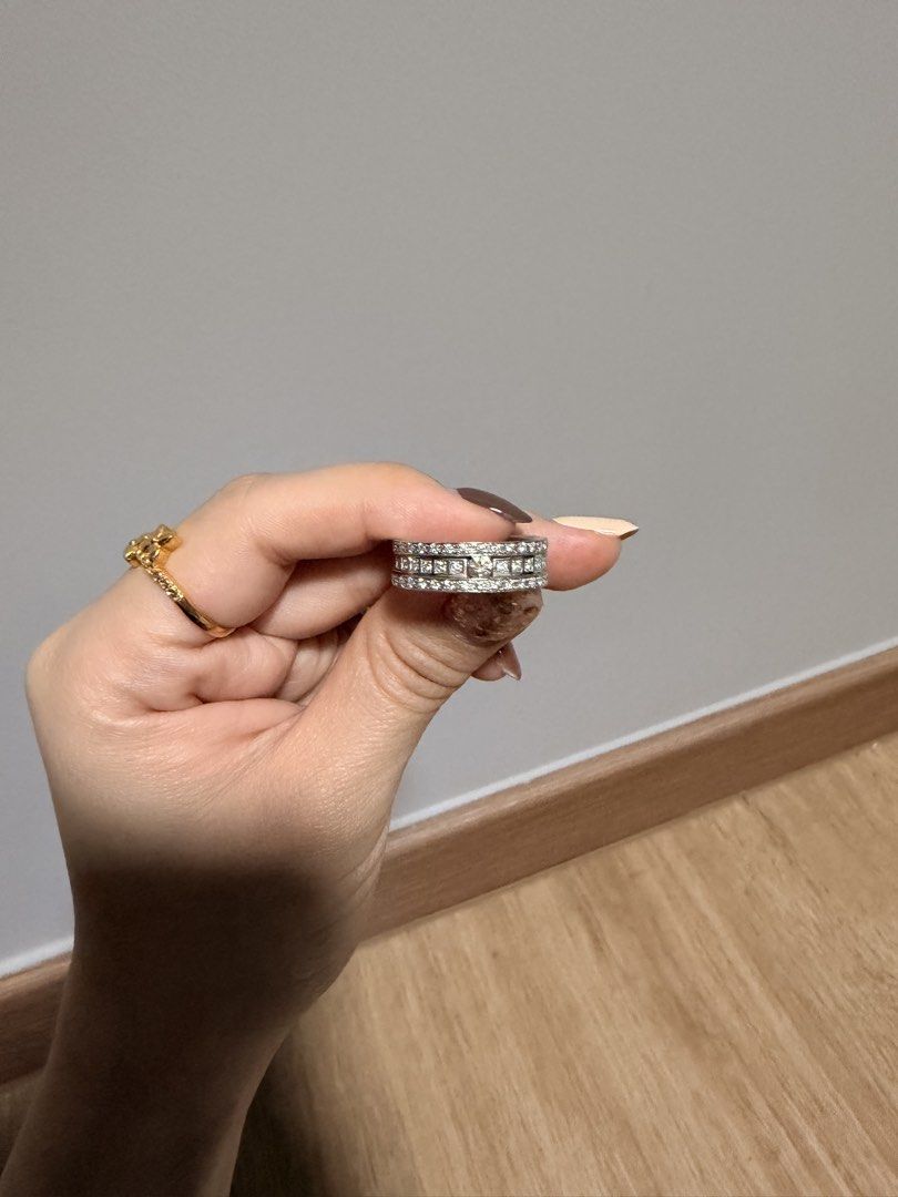 Titanium Ring (Category: Rings) located in Singapore. Submitted by jeanshopppppie (Listing ID 1428046298, Image 2). Description: Men ring .