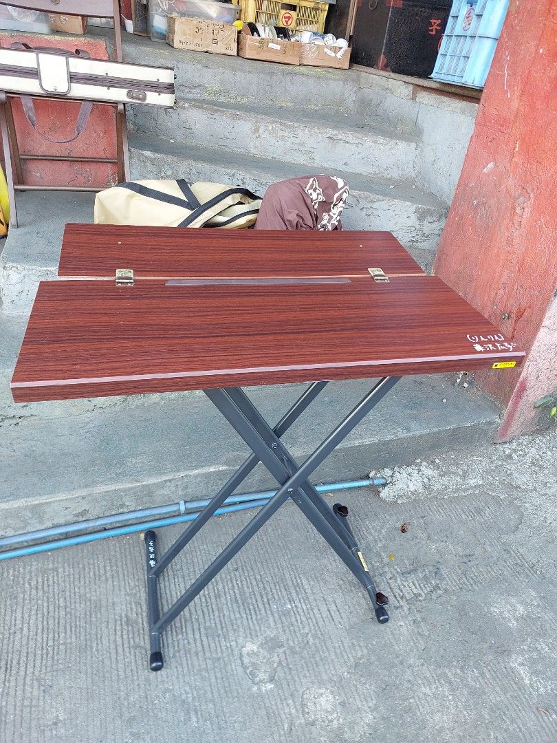 Suzuki Folding Table with Carry Bag (Category: Musical Instruments) located in Quezon City. Submitted by jpnvintageonline (Listing ID 1427950328, Image 2). Description: SUZUKI musical table Multi purpose keyboard stand etc... In Good condition Heavy duty Japan 1450php .